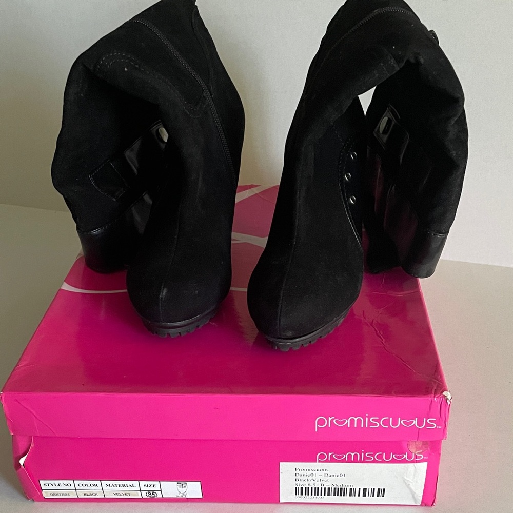 Black Heeled Boots for Women